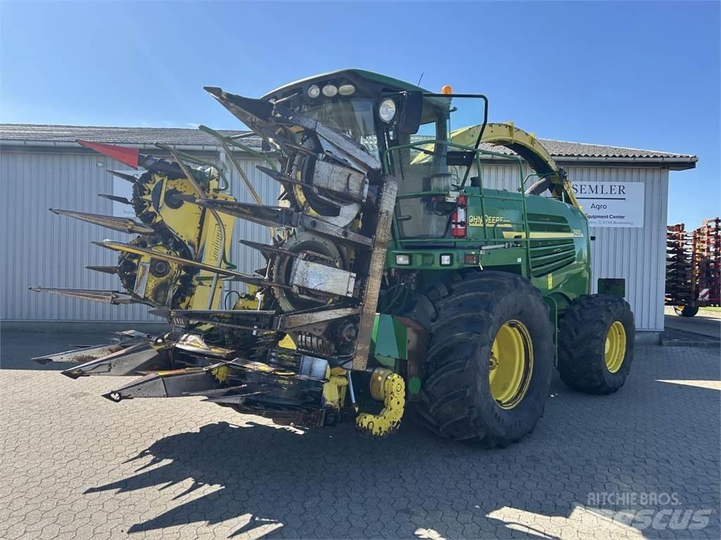 John Deere 7400 Fälthackar