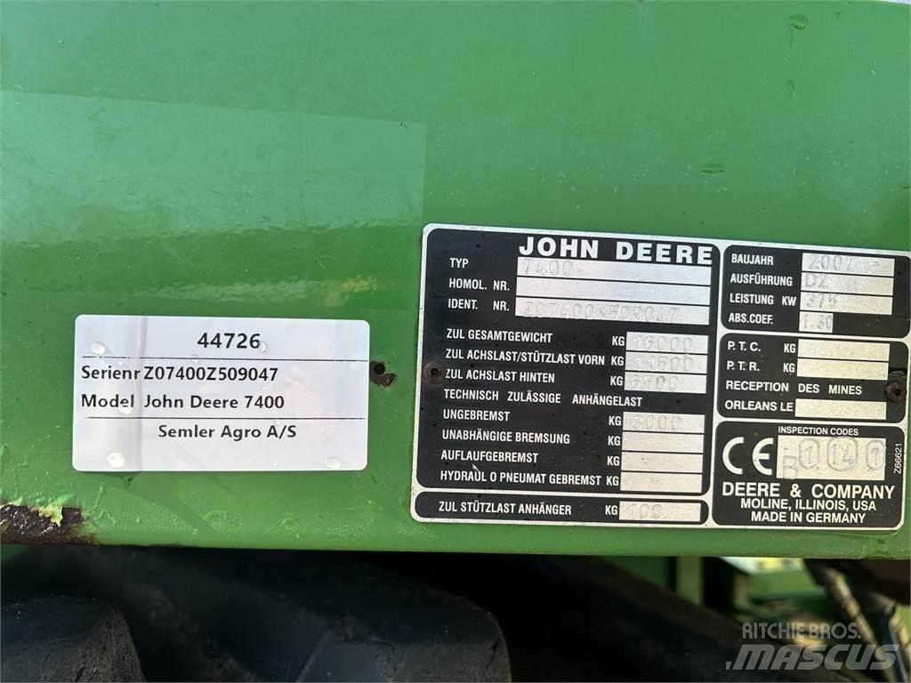 John Deere 7400 Fälthackar