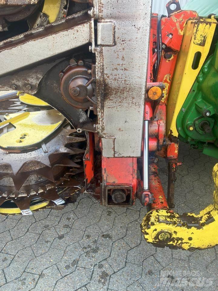 John Deere 7780I Fälthackar