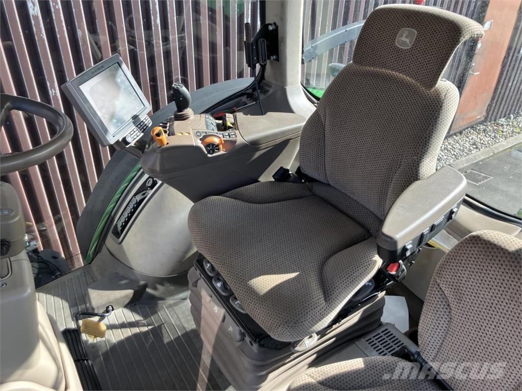 John Deere 8320R Traktorer