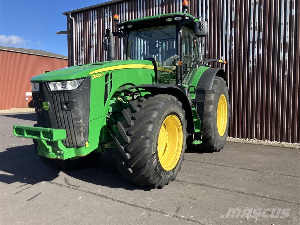 John Deere 8320R Traktorer