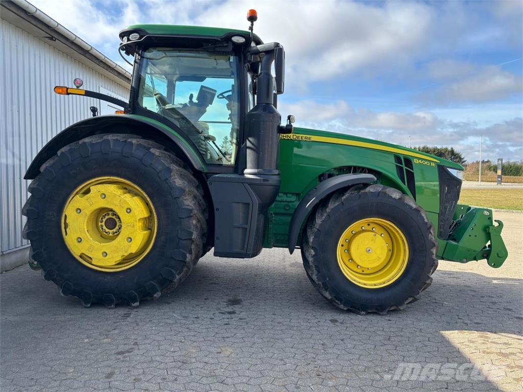 John Deere 8400R Traktorer