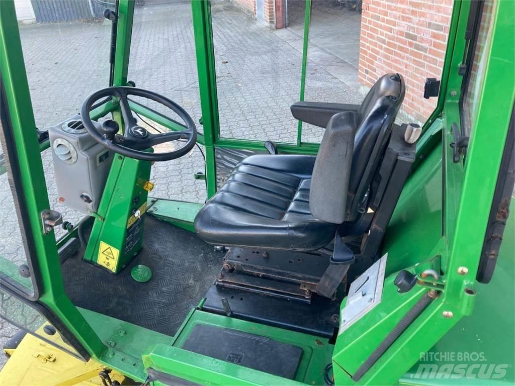 John Deere F935 Kompakttraktorer