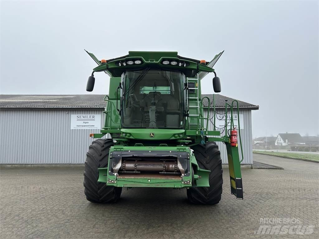 John Deere S690 Skördetröskor