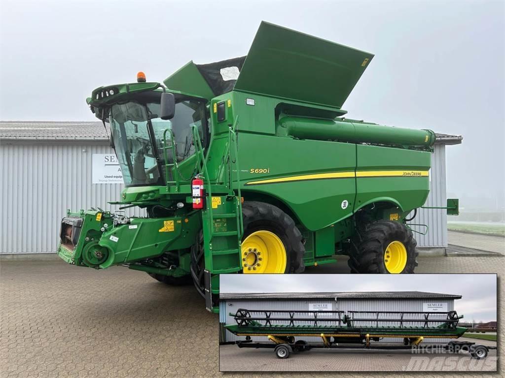 John Deere S690 Skördetröskor