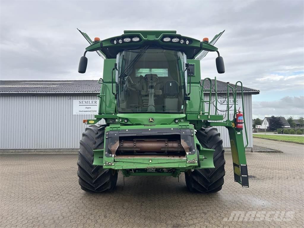 John Deere S690 Skördetröskor