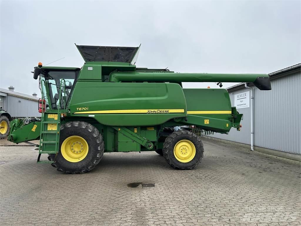 John Deere T670 Skördetröskor