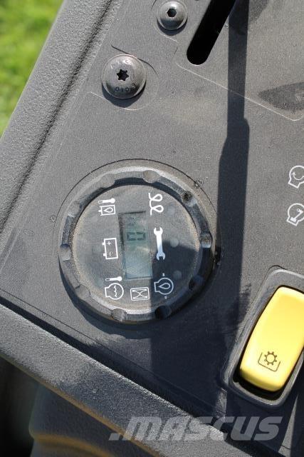 John Deere Z997R Kompakttraktorer