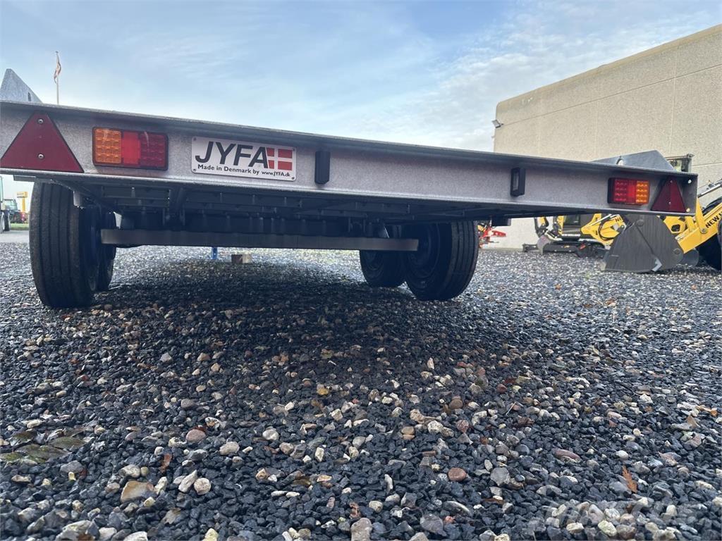 Jyfa HEM700 Maskintransporter