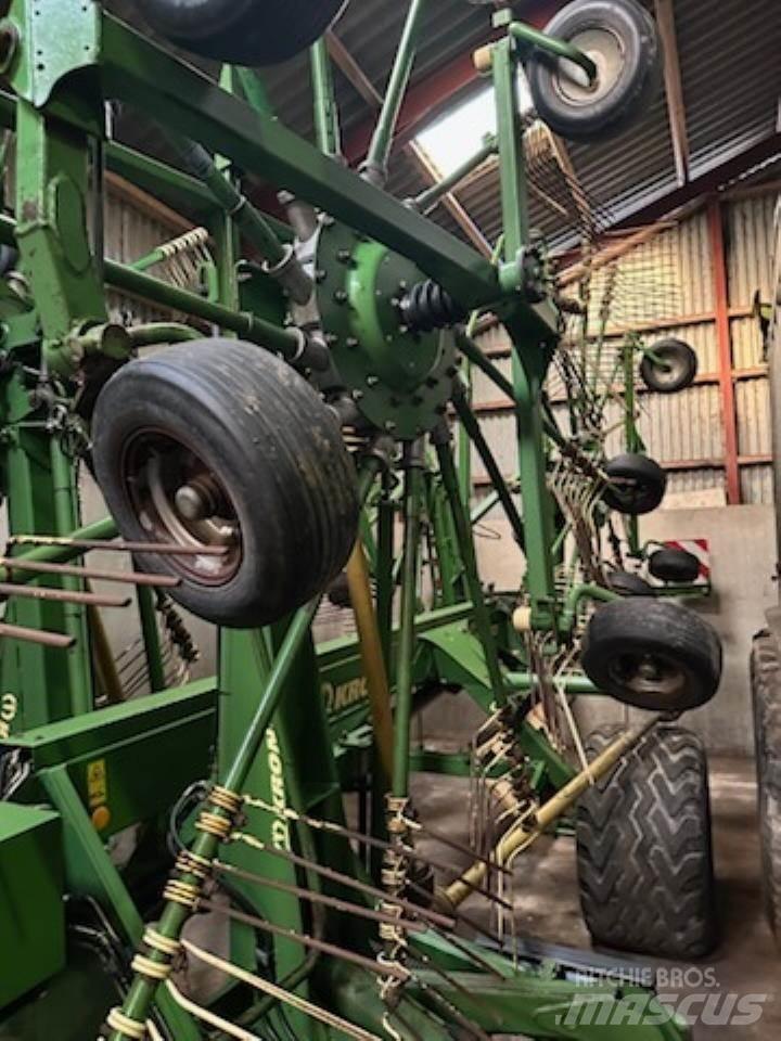 Krone SWADRO 1400 Vändare och luftare