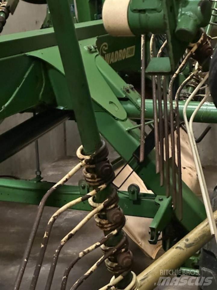 Krone SWADRO 1400 Vändare och luftare