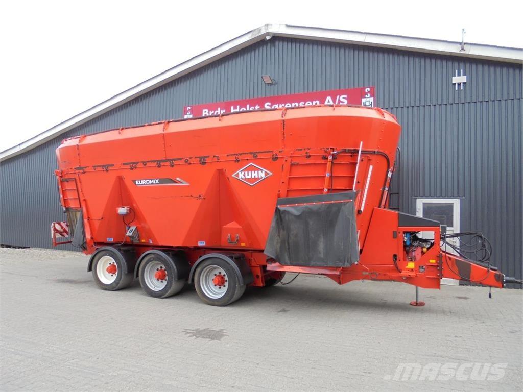 Kuhn 45.3 DL Fodervagnar