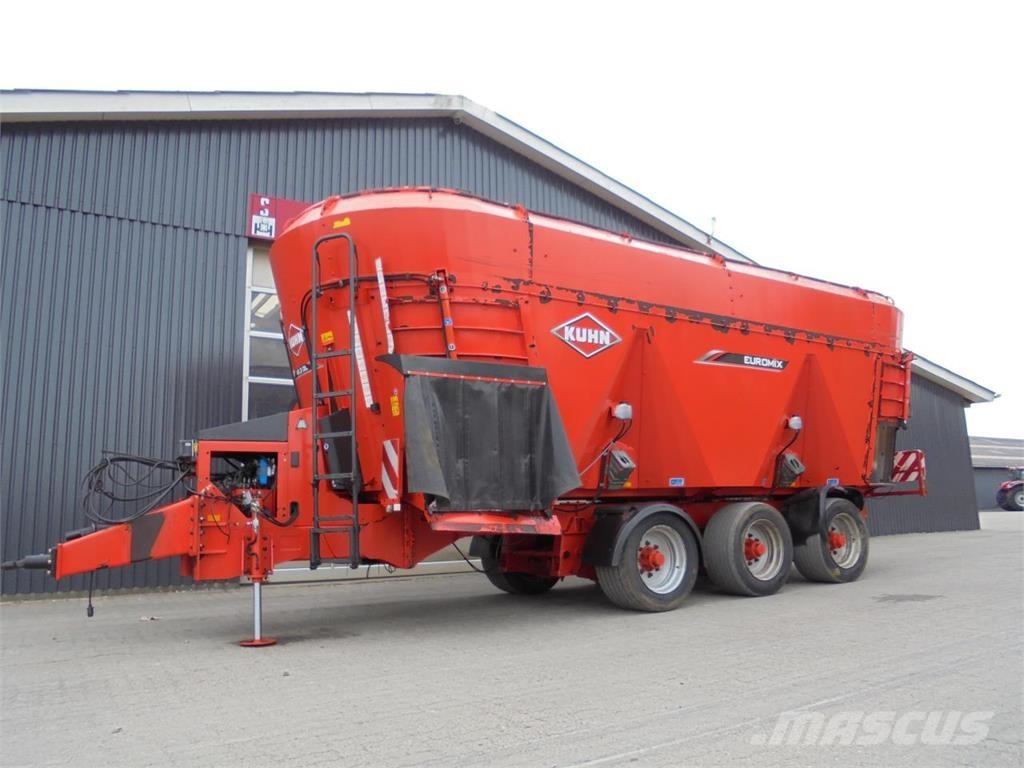 Kuhn 45.3 DL Fodervagnar