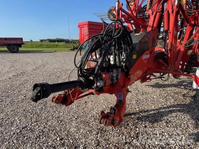 Kuhn GA13131 Vändare och luftare
