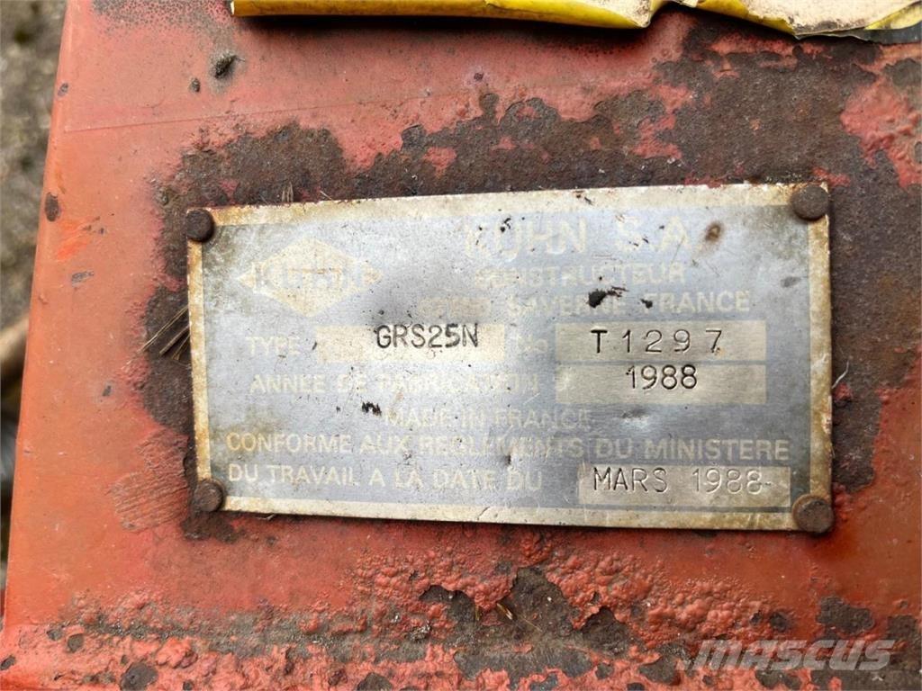 Kuhn GSR 25 N Vändare och luftare