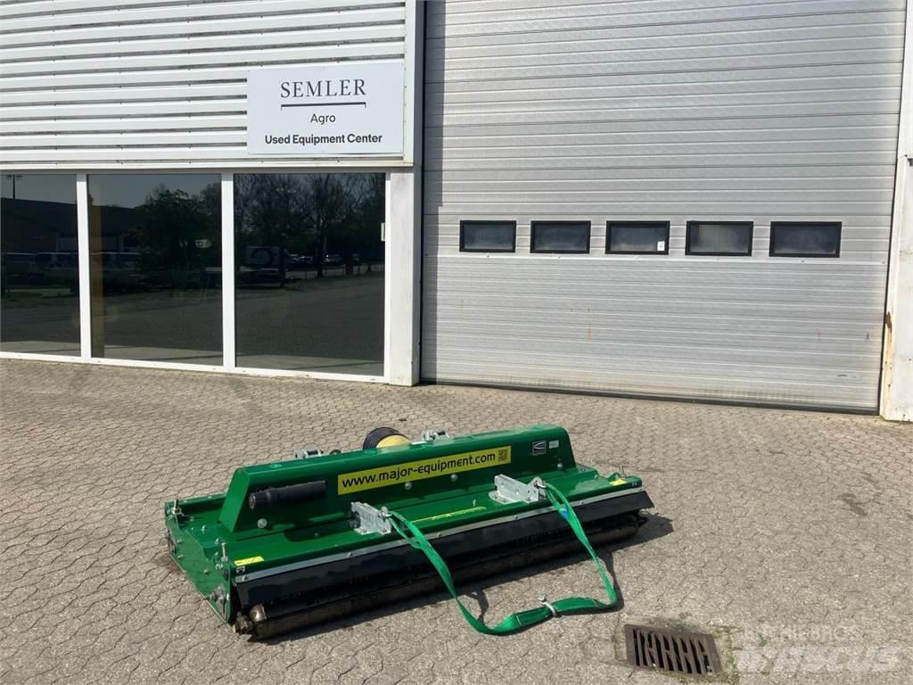 Major MJ71 240 Slåttermaskiner