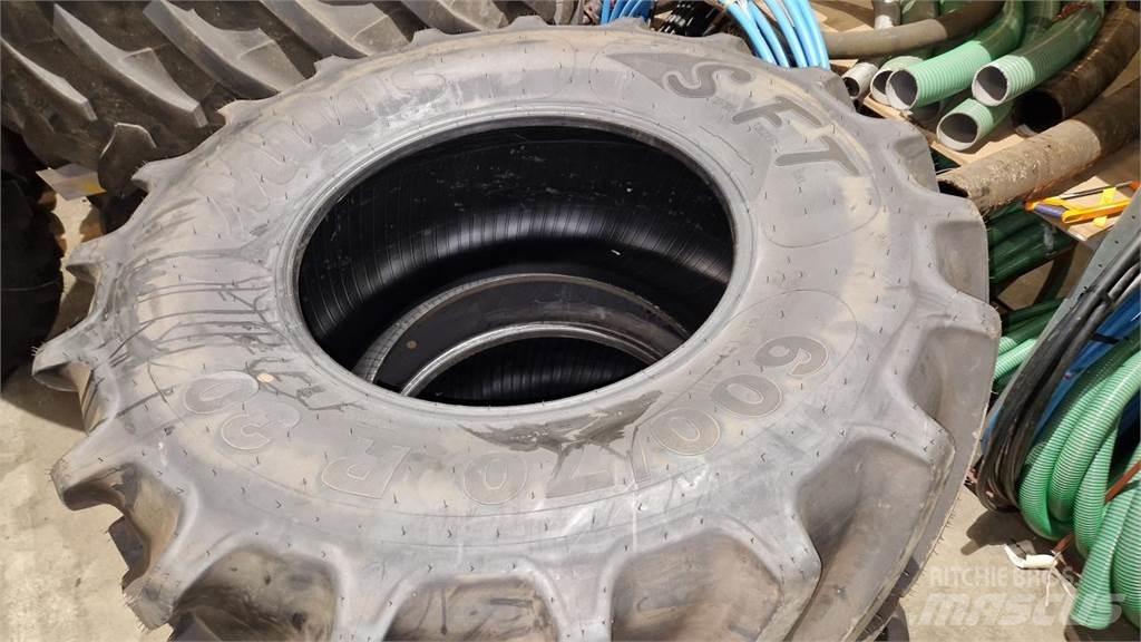 Mitas 600/70R30 Däck, hjul och fälgar