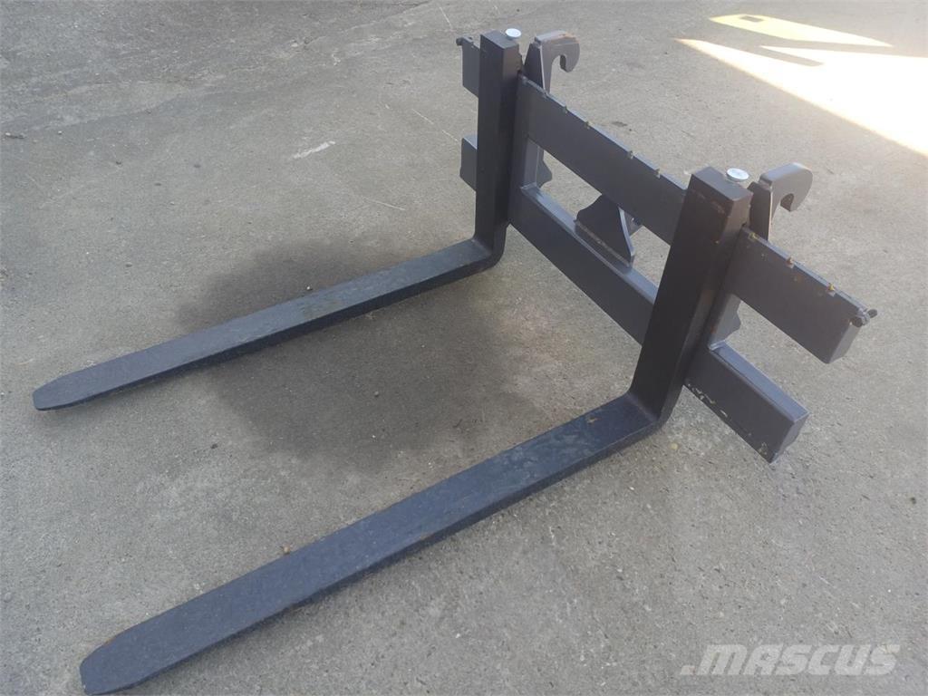 MO PALLEGAFFELSÆT Frontlastare och grävare