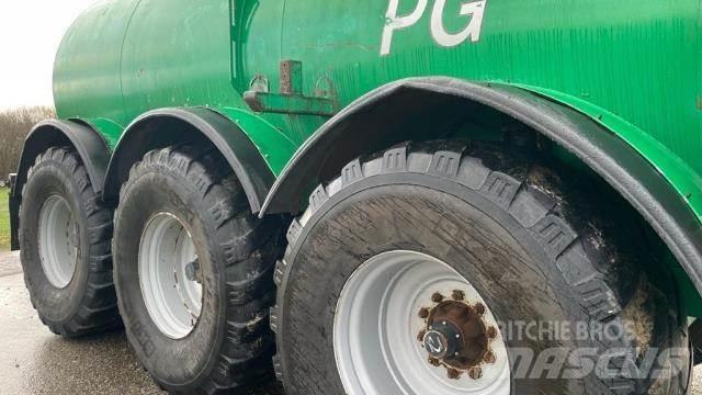 Samson PG 25 Flytgödselspridare