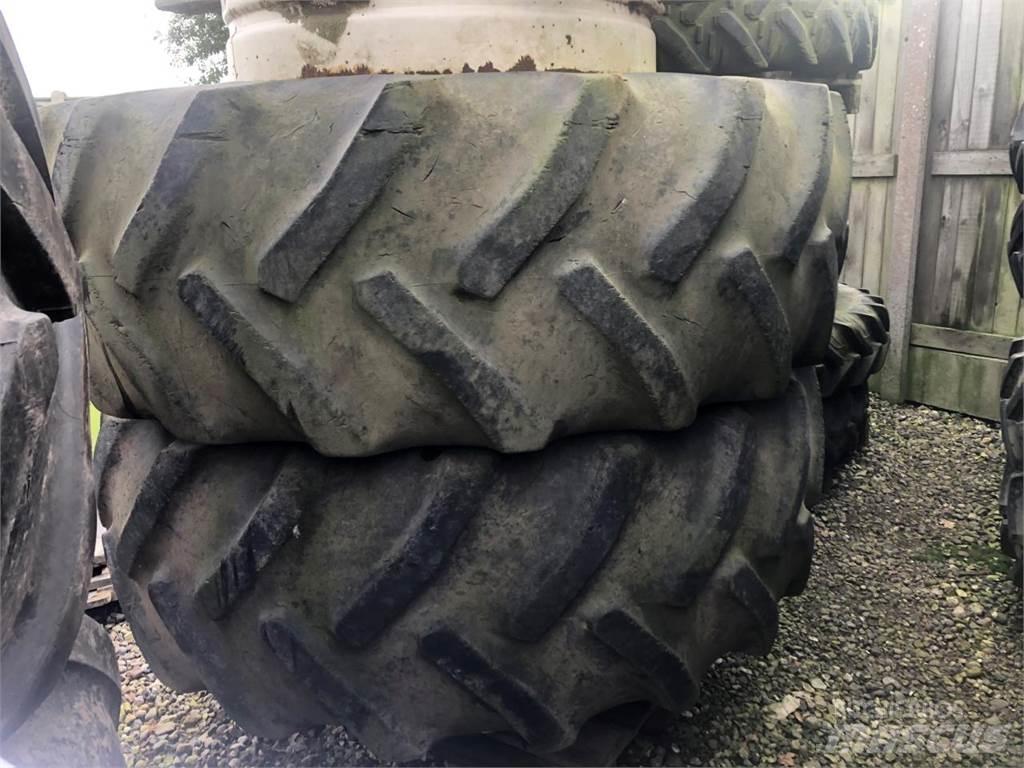 Schaad 580/70-38 Däck, hjul och fälgar