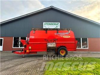 Seko 600/200 Fodervagnar