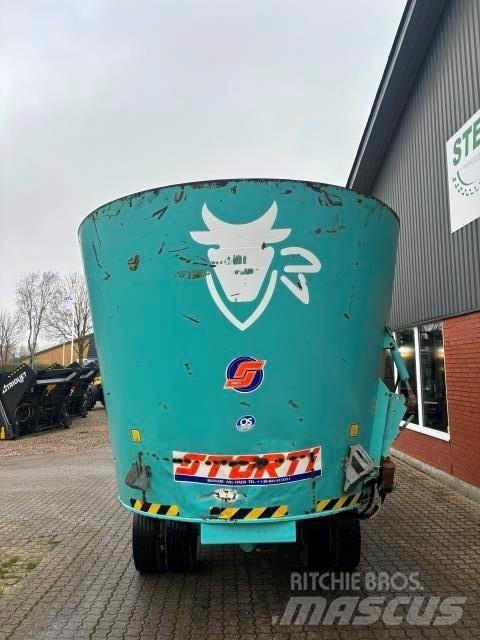 Storti TW180 Fodervagnar