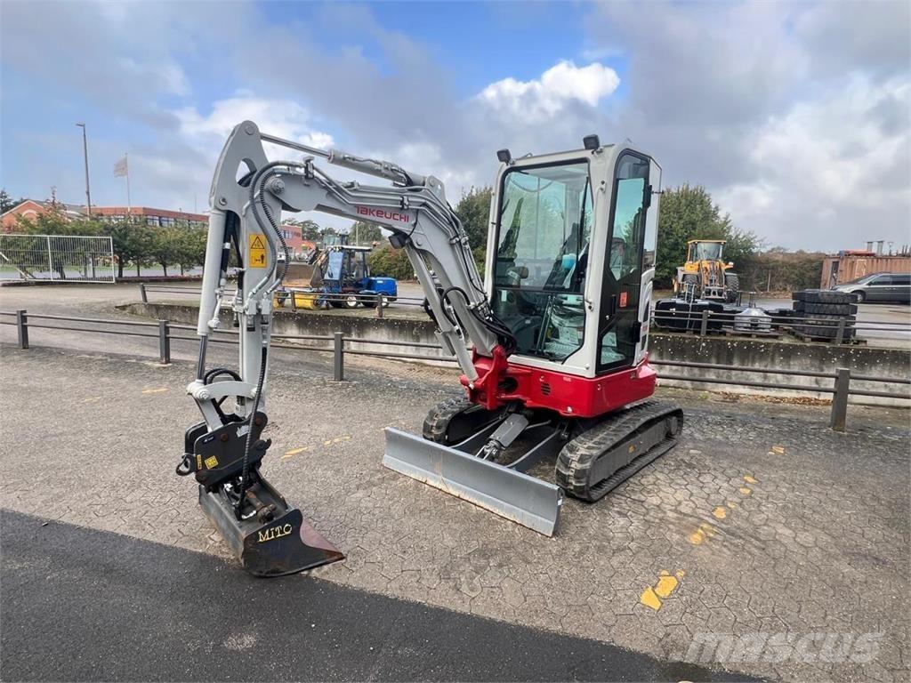 Takeuchi TB325R Minigrävare < 7t