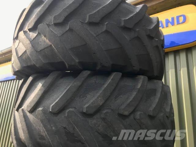  UM 540/65X28 Däck, hjul och fälgar