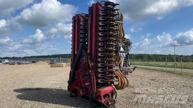Vredo 12 Gödselsprutor