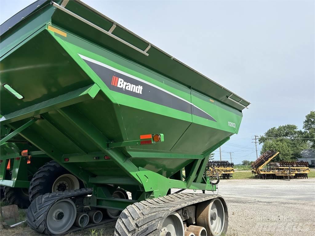 Brandt 1120XR Spannmålsvagnar