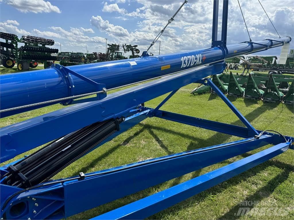 Brandt 1370XL Spannmålsvagnar