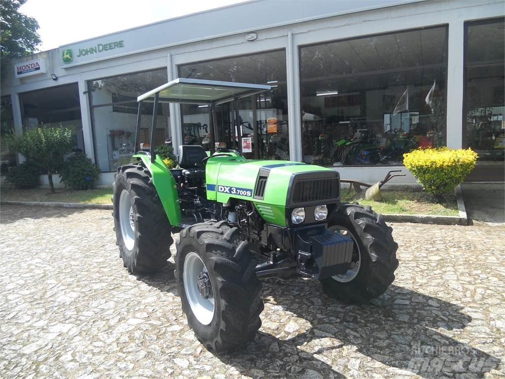 Deutz DX3700 Traktorer