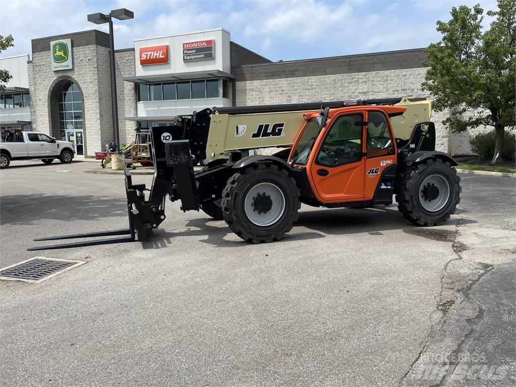 JLG 1055 Teleskoplastare