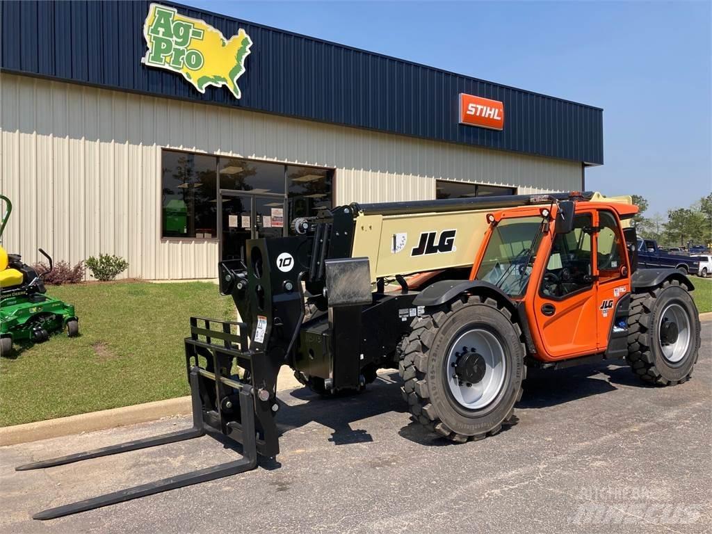 JLG 1055 Teleskoplastare