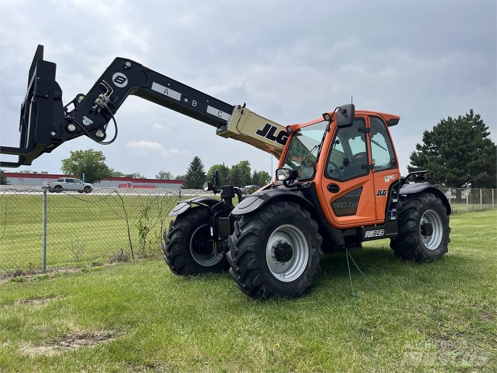 JLG AG823 Teleskoplastare