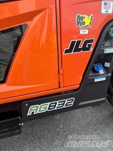 JLG AG832 Teleskoplastare