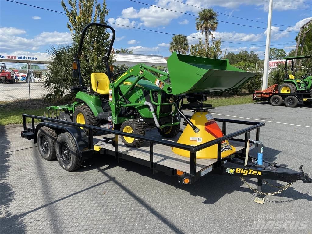 John Deere 1023E Kompakttraktorer