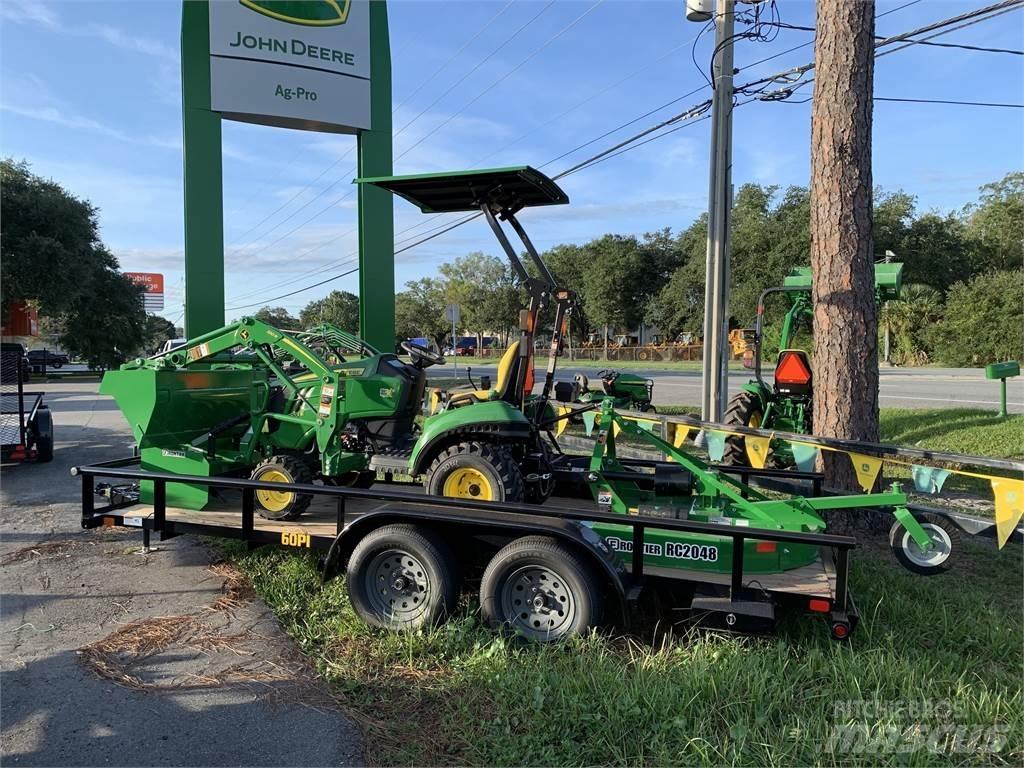 John Deere 1023E Kompakttraktorer