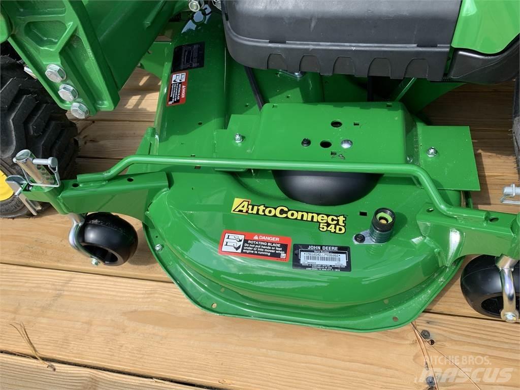 John Deere 1023E Kompakttraktorer