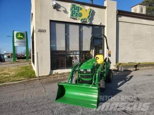 John Deere 1023E Kompakttraktorer