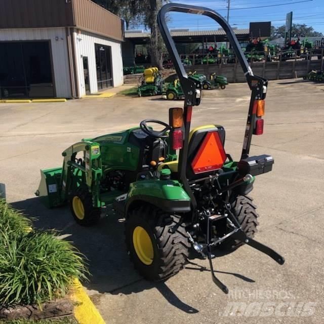 John Deere 1023E Kompakttraktorer