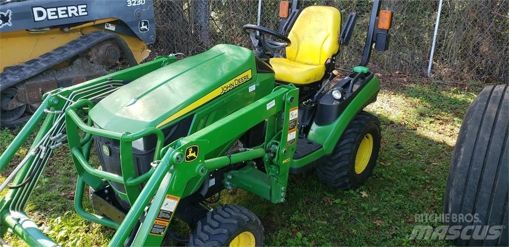 John Deere 1023E Kompakttraktorer