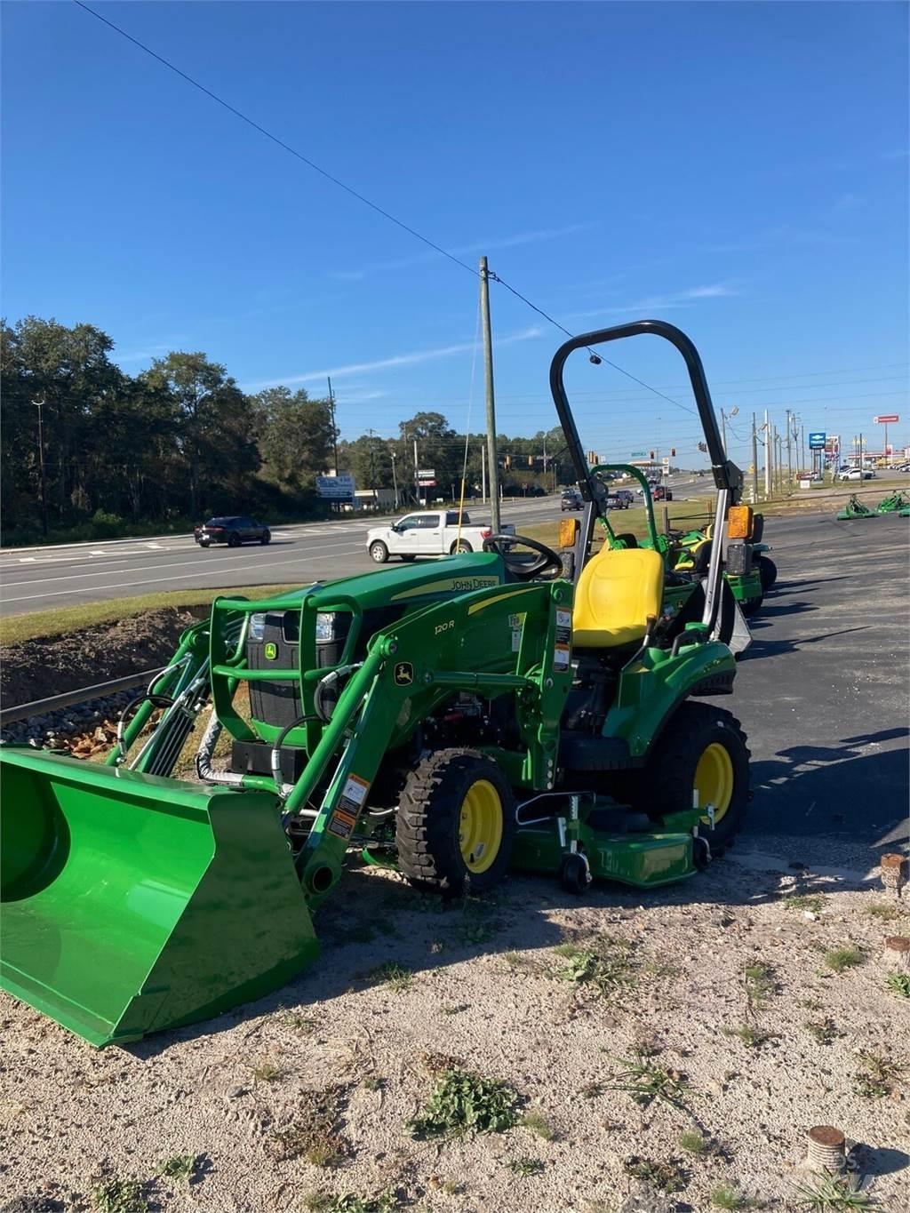 John Deere 1023E Kompakttraktorer