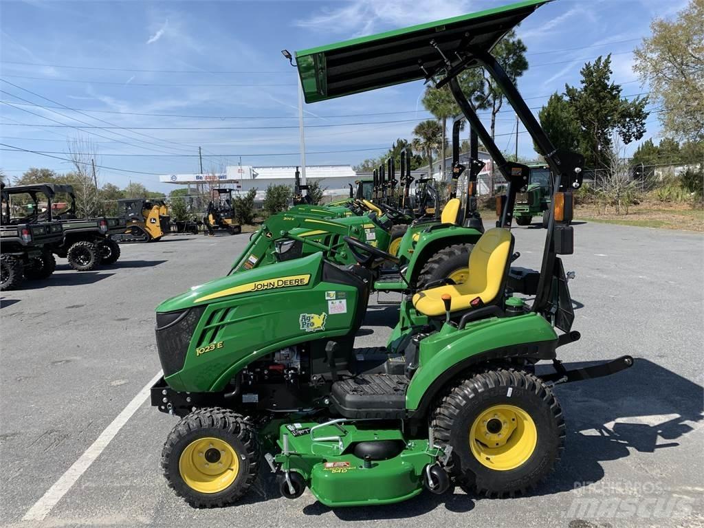 John Deere 1023E Kompakttraktorer