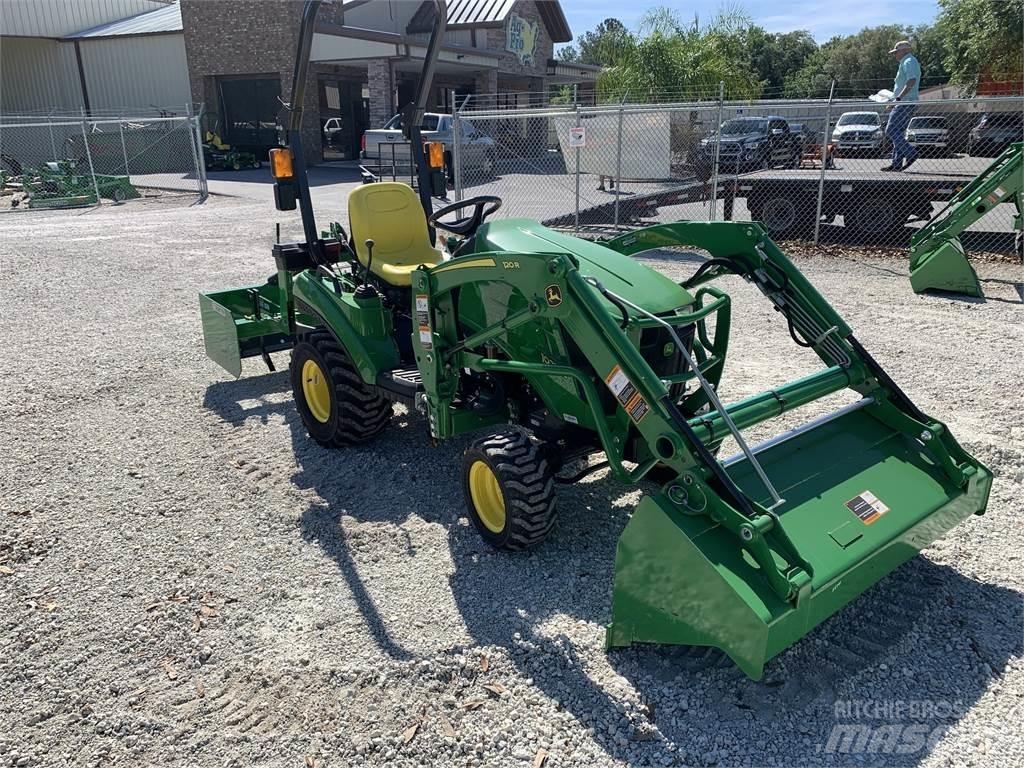 John Deere 1023E Kompakttraktorer