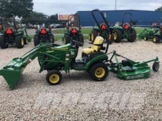 John Deere 1025R Kompakttraktorer