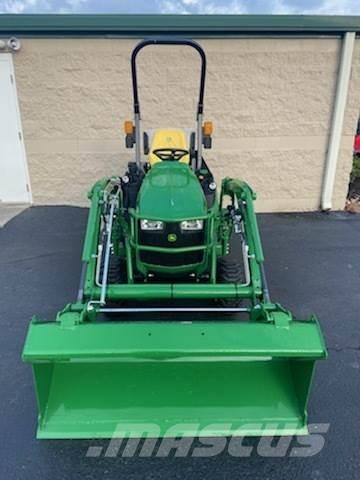 John Deere 1025R Kompakttraktorer