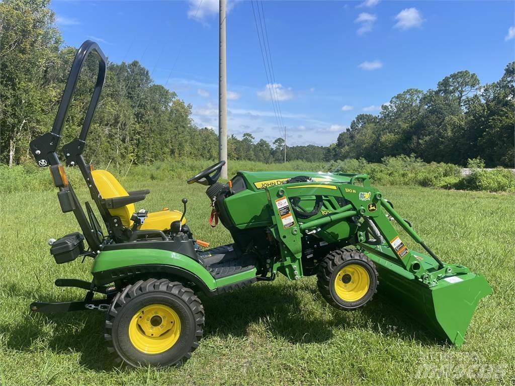 John Deere 1025R Kompakttraktorer