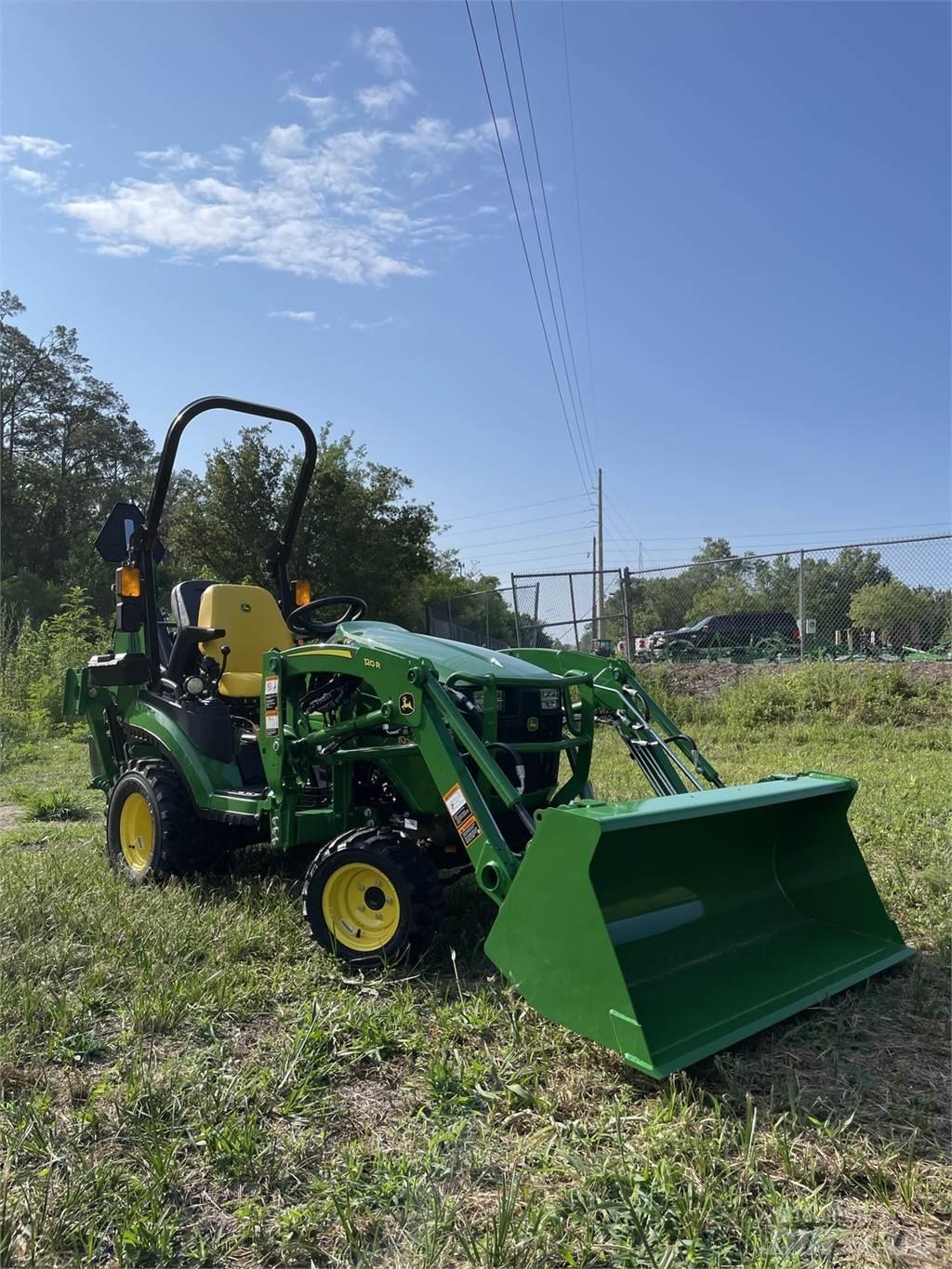 John Deere 1025R Kompakttraktorer