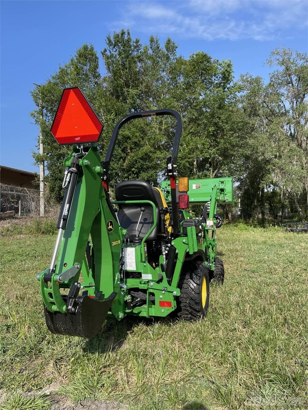 John Deere 1025R Kompakttraktorer